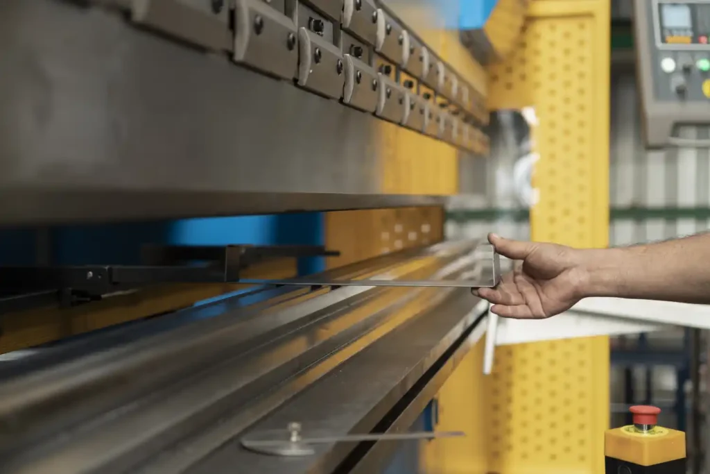 Gięcie blach, Kali – Obróbka Metali Nowy Sącz | Precyzja, Jakość, Terminowość